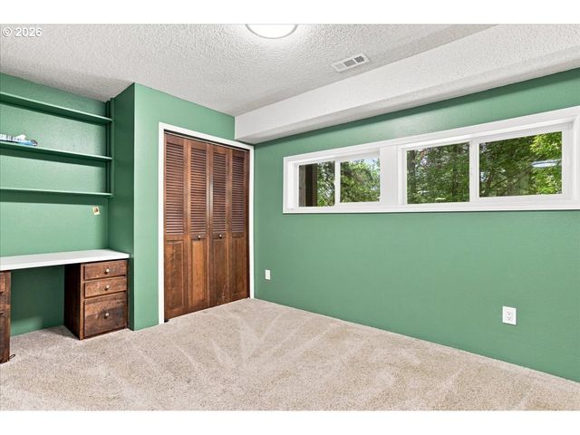2425 ARCHWOOD Dr, Longview, WA 98632