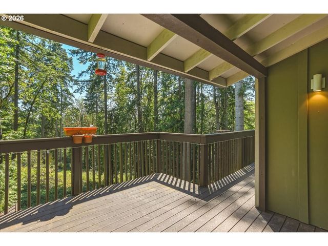 2425 ARCHWOOD Dr, Longview, WA 98632
