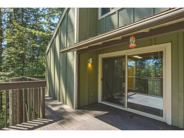 2425 ARCHWOOD Dr, Longview, WA 98632