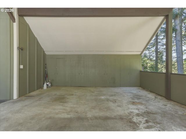 2425 ARCHWOOD Dr, Longview, WA 98632