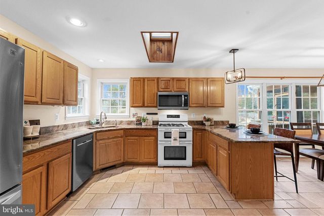 15 FELDSPAR WAY, Fredericksburg, VA 22405