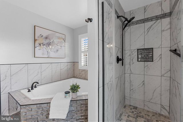 15 FELDSPAR WAY, Fredericksburg, VA 22405