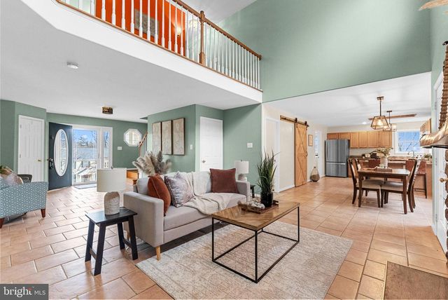 15 FELDSPAR WAY, Fredericksburg, VA 22405