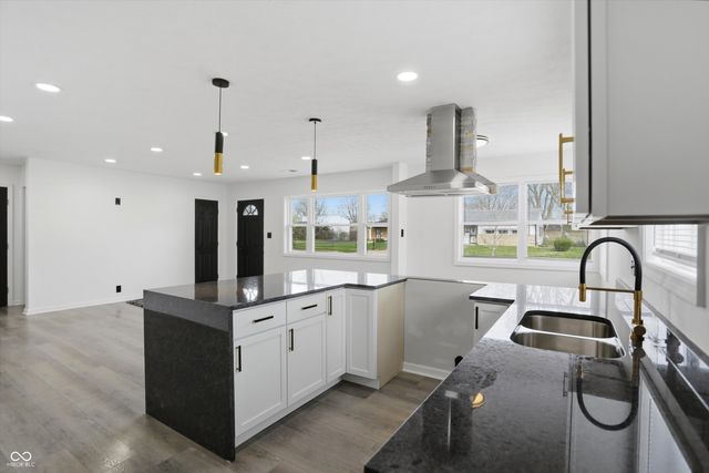 2842 Sangster Avenue, Indianapolis, IN 46218