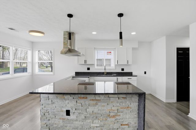 2842 Sangster Avenue, Indianapolis, IN 46218