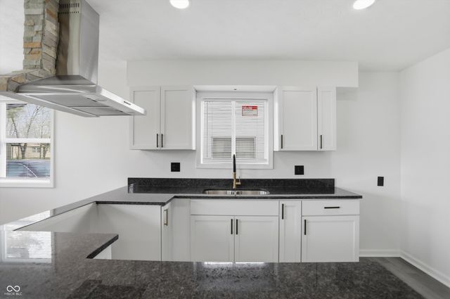 2842 Sangster Avenue, Indianapolis, IN 46218