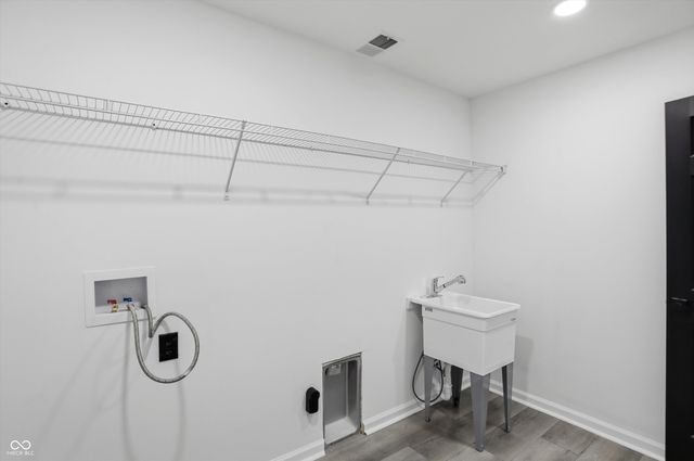 2842 Sangster Avenue, Indianapolis, IN 46218