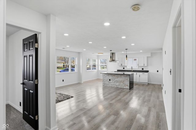 2842 Sangster Avenue, Indianapolis, IN 46218