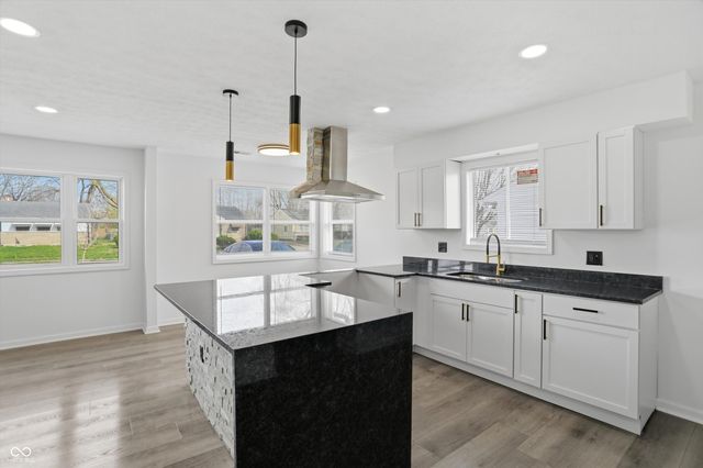 2842 Sangster Avenue, Indianapolis, IN 46218