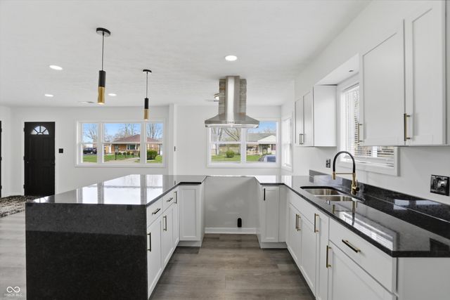 2842 Sangster Avenue, Indianapolis, IN 46218