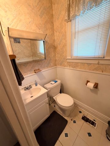 1001 Johns Court, Huntington, WV 25701