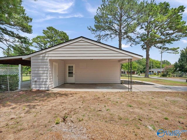 110 Albert Street SW, Decatur, AL 35601