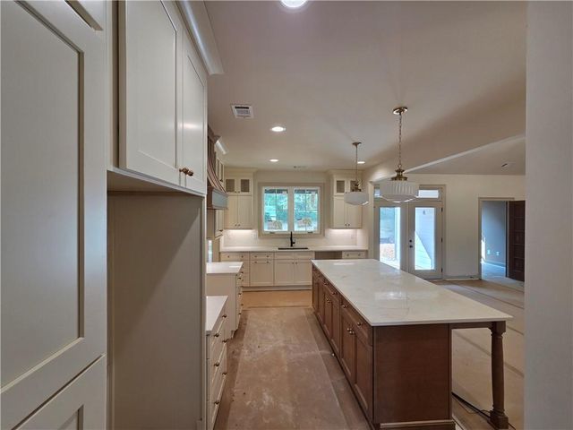 4352 Cedarcrest Road, Acworth, GA 30101