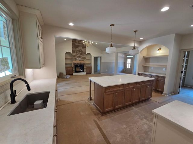 4352 Cedarcrest Road, Acworth, GA 30101