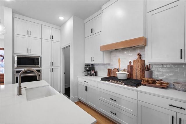 1406 George Robbins Lane, Cave Springs, AR 72718