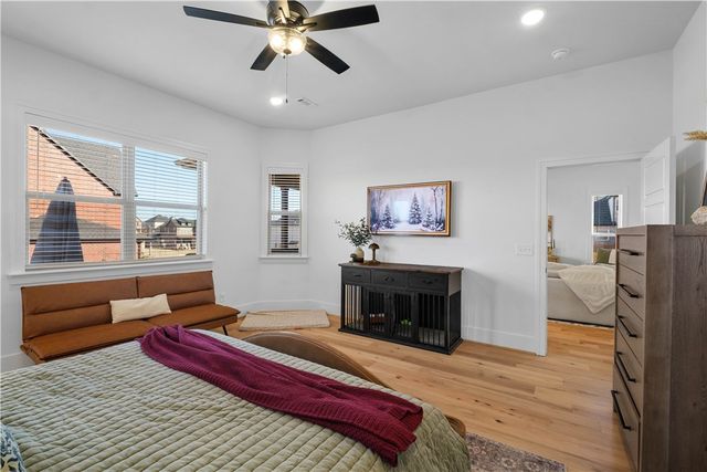 1406 George Robbins Lane, Cave Springs, AR 72718