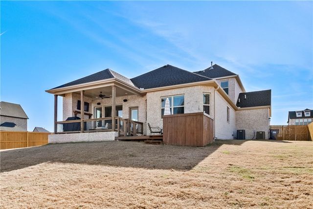 1406 George Robbins Lane, Cave Springs, AR 72718