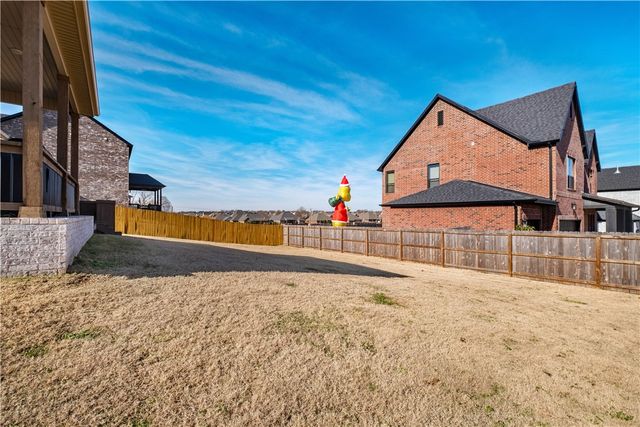 1406 George Robbins Lane, Cave Springs, AR 72718