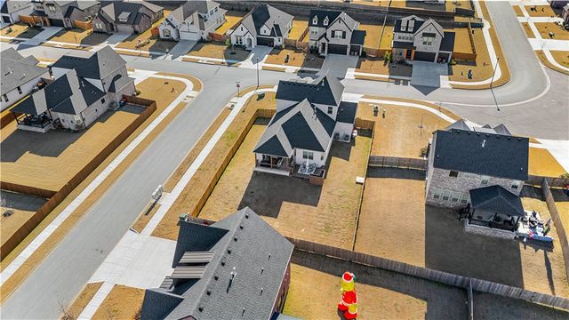 1406 George Robbins Lane, Cave Springs, AR 72718