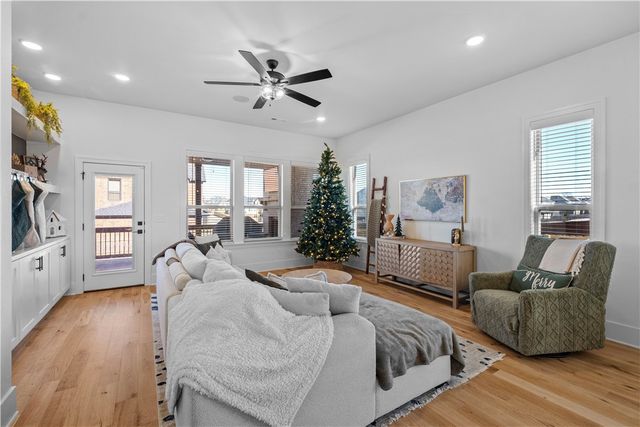 1406 George Robbins Lane, Cave Springs, AR 72718