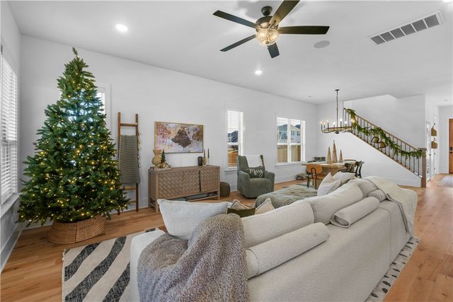 1406 George Robbins Lane, Cave Springs, AR 72718