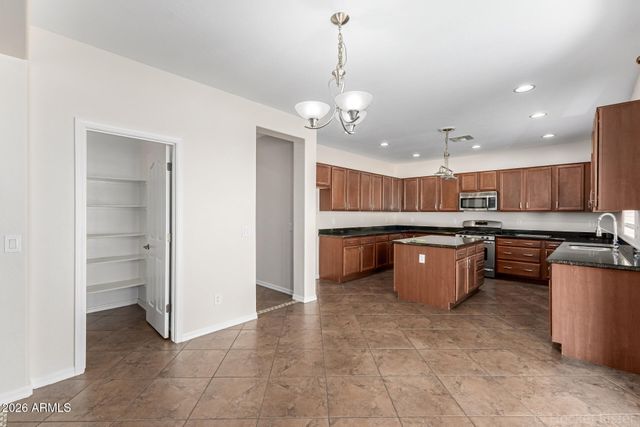 1542 W HOMESTEAD Drive, Chandler, AZ 85286