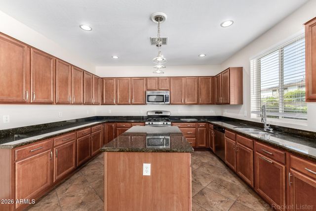 1542 W HOMESTEAD Drive, Chandler, AZ 85286