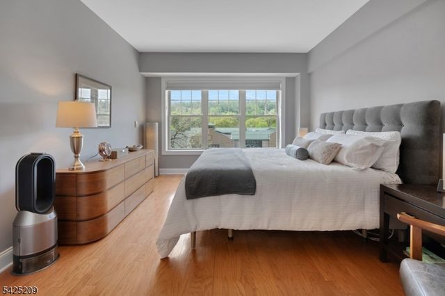 48 S Park St 507, Montclair Twp., NJ 07042