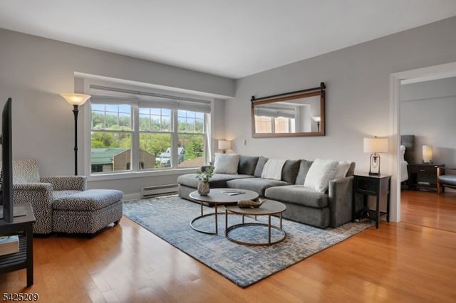 48 S Park St 507, Montclair Twp., NJ 07042