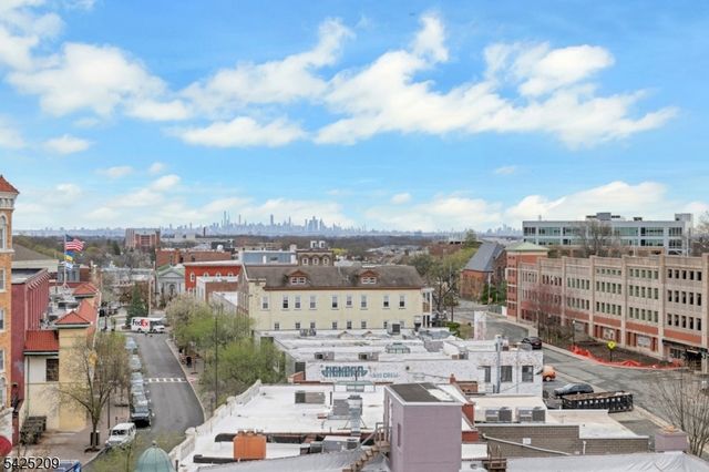 48 S Park St 507, Montclair Twp., NJ 07042