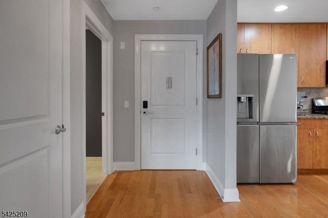 48 S Park St 507, Montclair Twp., NJ 07042