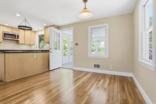 32 Wychwood Drive, Littleton, MA 01460
