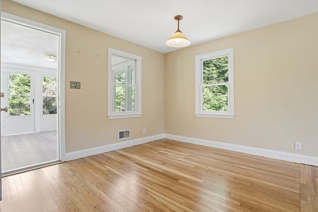 32 Wychwood Drive, Littleton, MA 01460