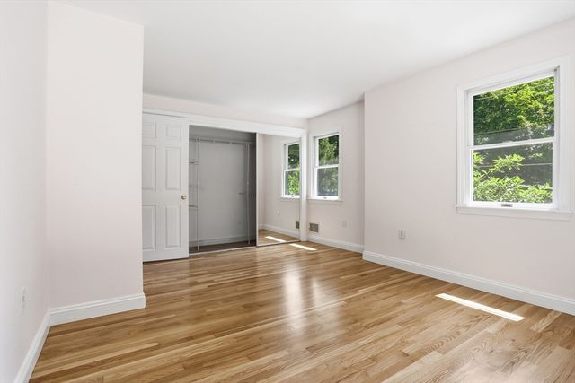 32 Wychwood Drive, Littleton, MA 01460
