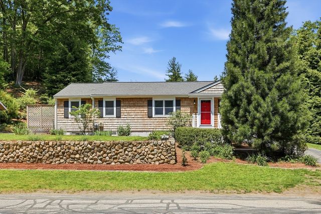 32 Wychwood Drive, Littleton, MA 01460