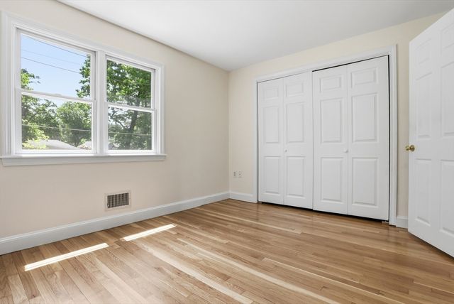 32 Wychwood Drive, Littleton, MA 01460