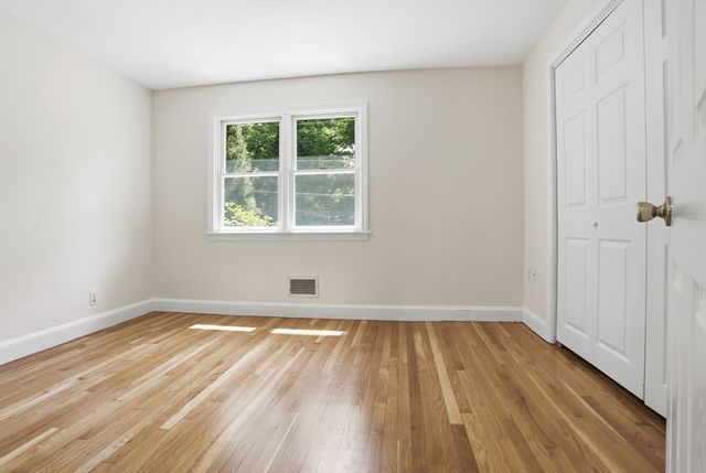 32 Wychwood Drive, Littleton, MA 01460