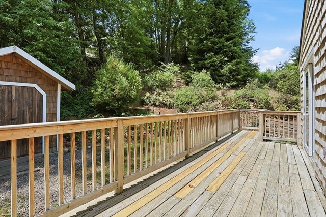 32 Wychwood Drive, Littleton, MA 01460