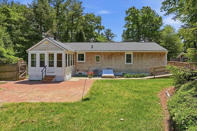 32 Wychwood Drive, Littleton, MA 01460