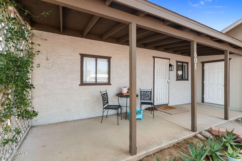 601 Whipple Court, Wickenburg, AZ 85390 — photo 3