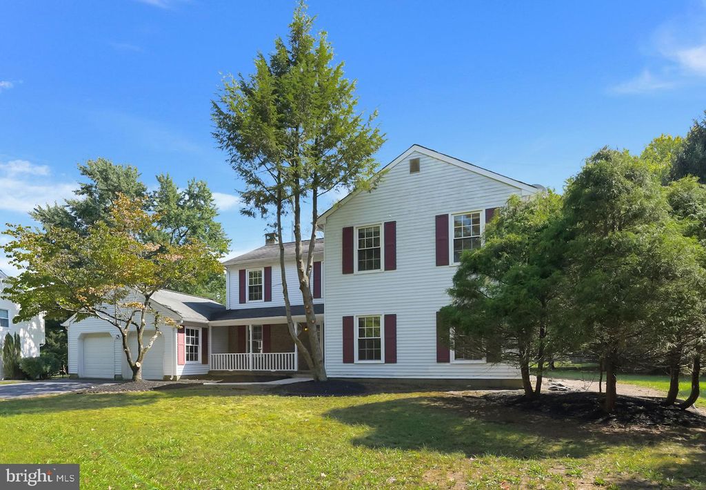 4 CEDAR CT, WEST WINDSOR, NJ 08550 — photo 2