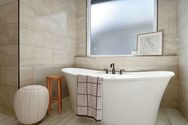 3945 E Woodhue Street, Springfield, MO 65802