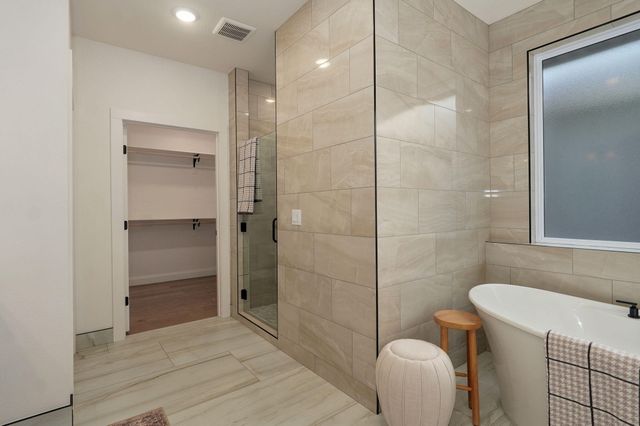 3945 E Woodhue Street, Springfield, MO 65802