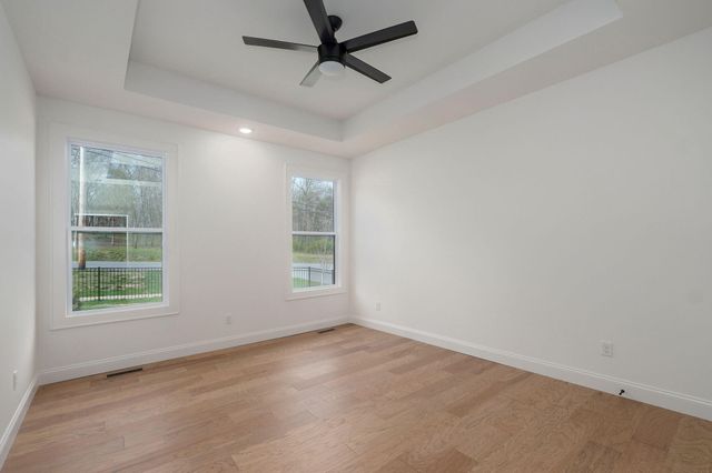 3945 E Woodhue Street, Springfield, MO 65802