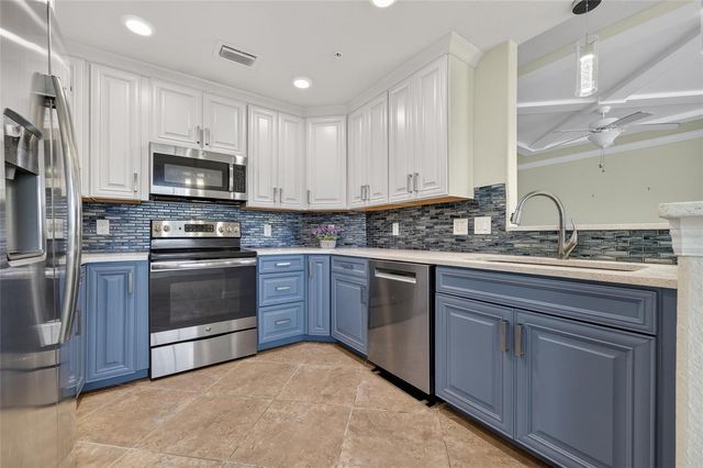 20151 RAGAZZA CIRCLE E 102, Venice, FL 34293