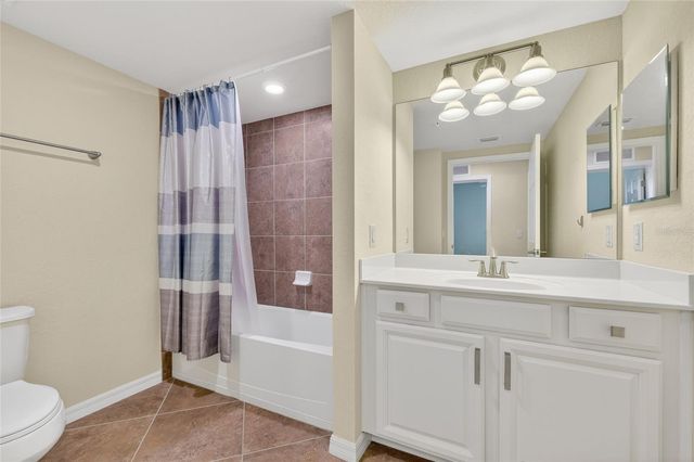 20151 RAGAZZA CIRCLE E 102, Venice, FL 34293