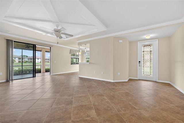 20151 RAGAZZA CIRCLE E 102, Venice, FL 34293