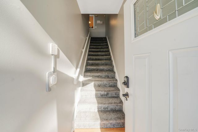 852 Skyline Drive, Coram, NY 11727