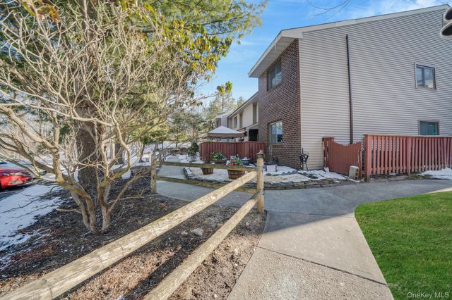 852 Skyline Drive, Coram, NY 11727