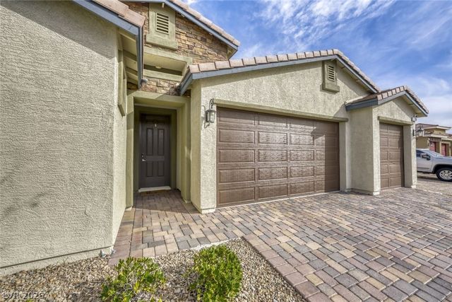 7290 Southern Magnolia Street, Las Vegas, NV 89149